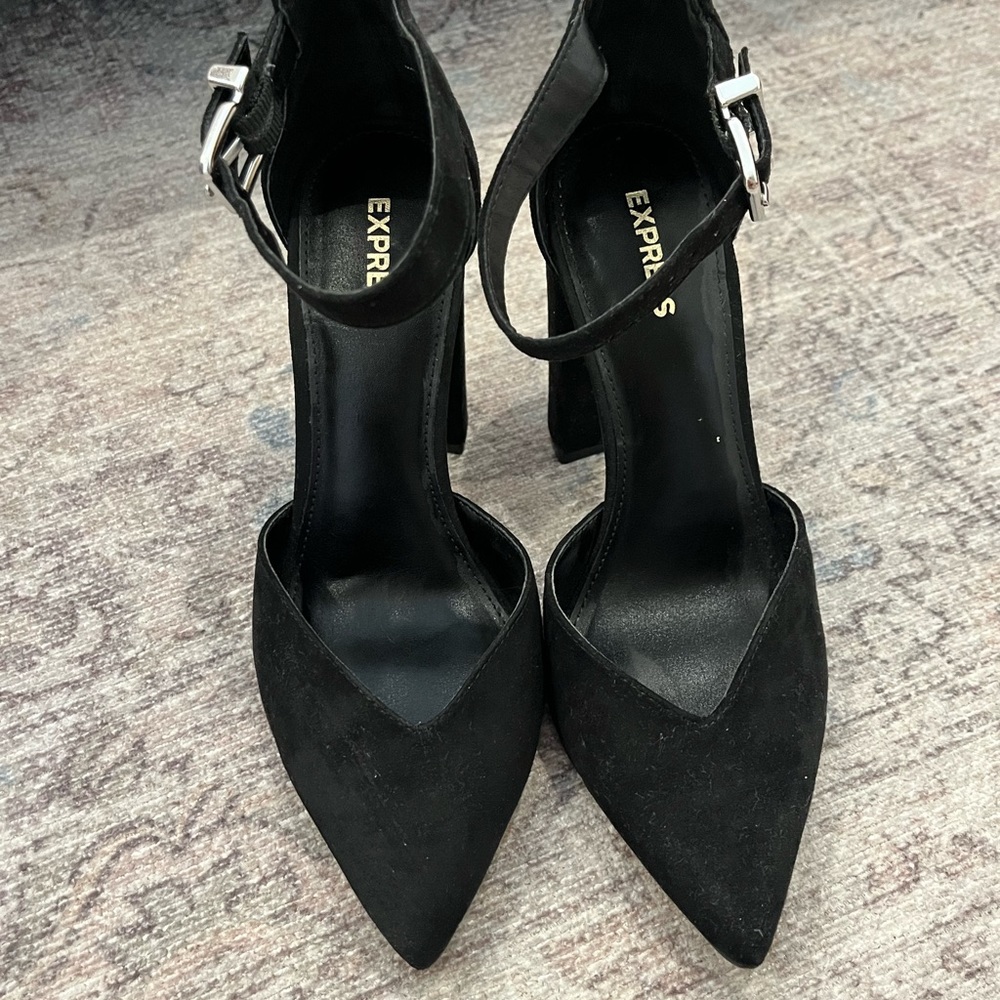 Express Heels